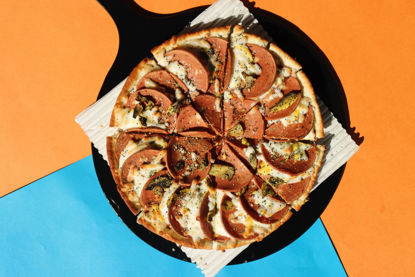 تصویر  پیتزا پپرونی